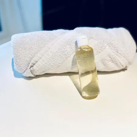 Апартаменти Escapade Romantique - Jacuzzi Et Parking Prive - 002 *