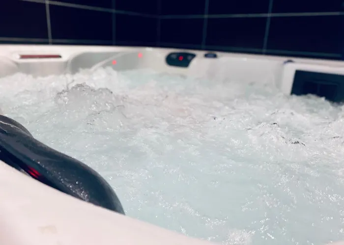 Daire Escapade Romantique - Jacuzzi Et Parking Prive - 002