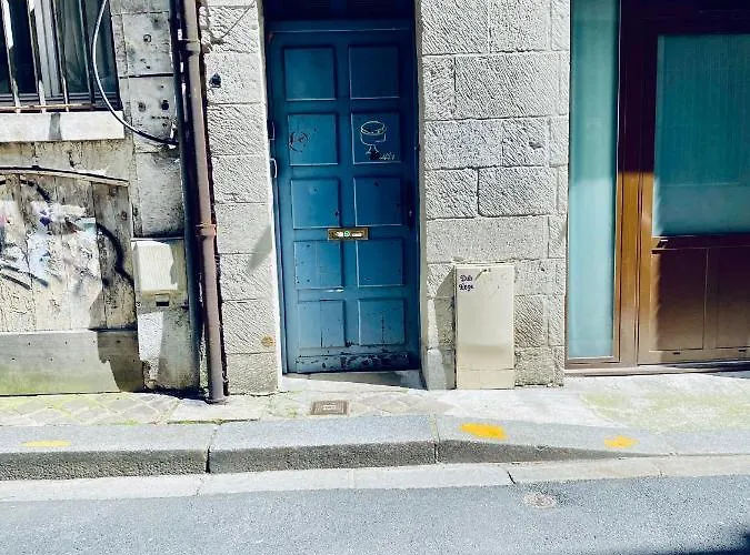 Escapade Romantique - Jacuzzi Et Parking Prive - 002 Daire