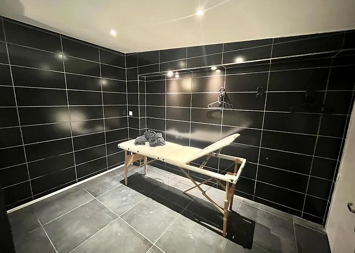 Escapade Romantique - Jacuzzi Et Parking Prive - 002 * Rouen