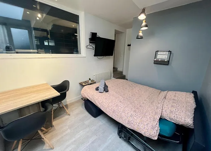 Escapade Romantique - Jacuzzi Et Parking Prive - 002 Apartment